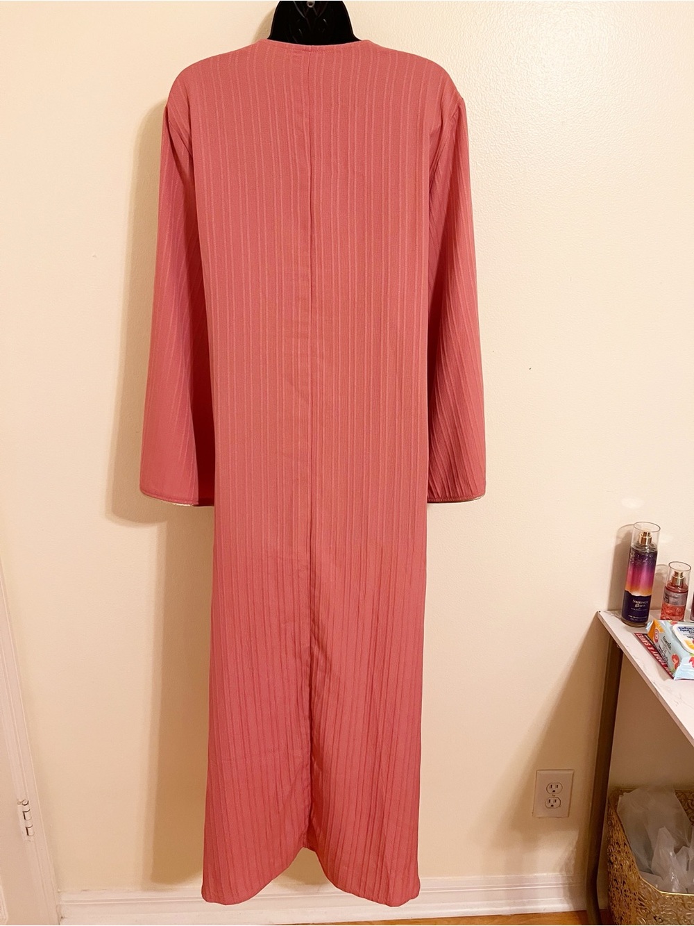 SHEIN Pink V-neck Long Dress - Picture 4 of 5